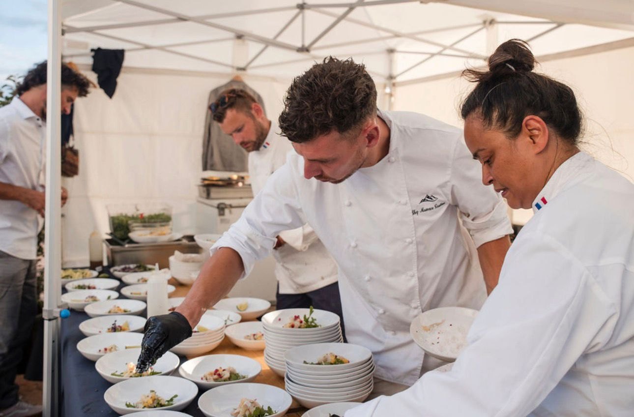 Équipe en préparation de service